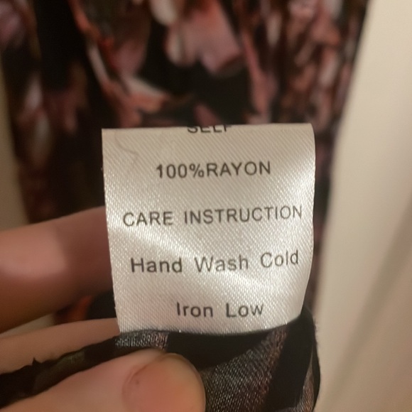 Gorgeous Floral Mini Dress w/ Cold Shoulders - Picture 7 of 7